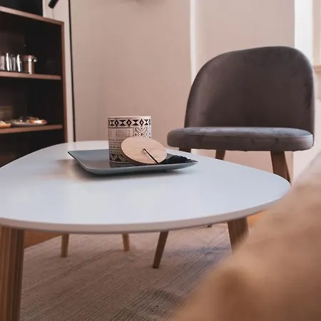 The Attic - Your Space In The City Гостьовий будинок Лугано