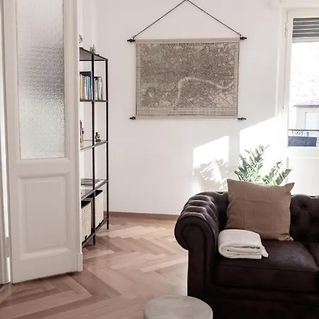Гостьовий будинок The Attic - Your Space In The City