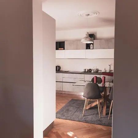 Гостьовий будинок The Attic - Your Space In The City *