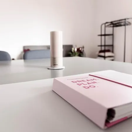 The Attic - Your Space In The City Гостьовий будинок *